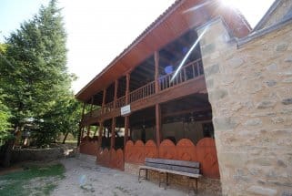 İskender Paşa Camii ve Türbeleri